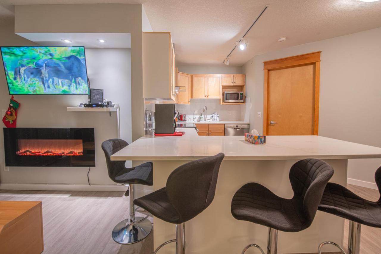 Mountain View 2 Bedroom Condo - WT Top Floor Canmore Buitenkant foto