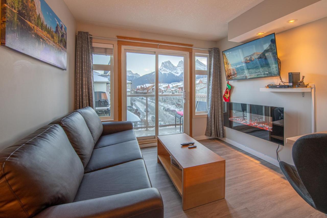 Mountain View 2 Bedroom Condo - WT Top Floor Canmore Buitenkant foto