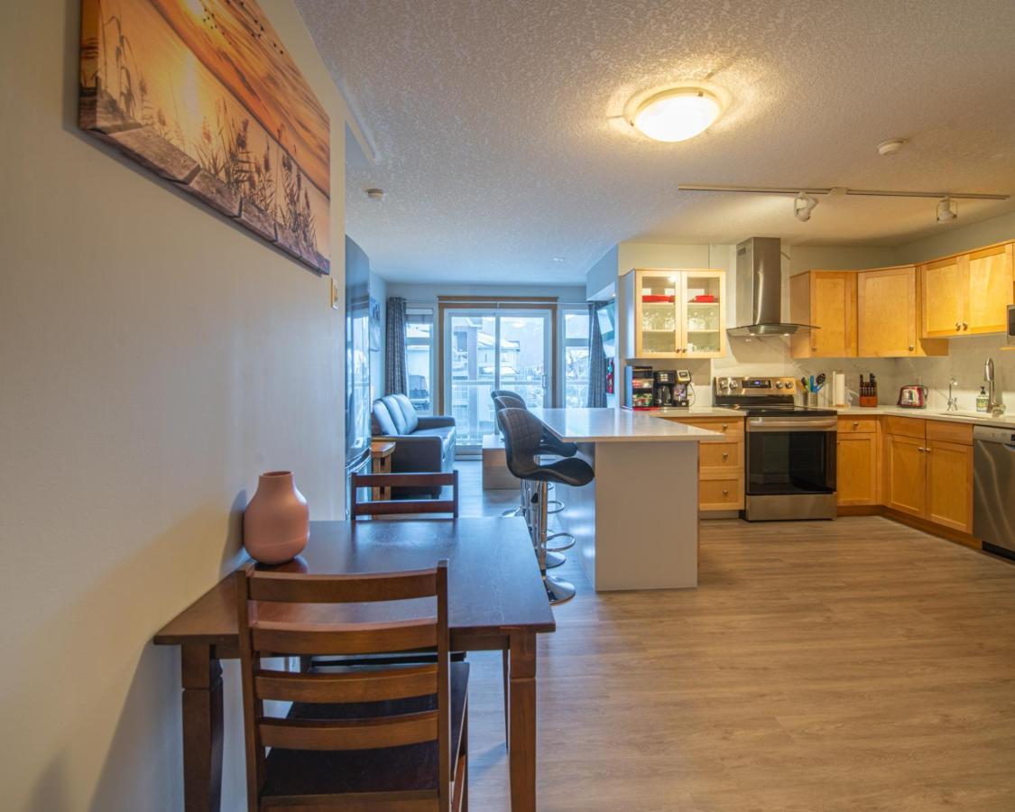 Mountain View 2 Bedroom Condo - WT Top Floor Canmore Buitenkant foto