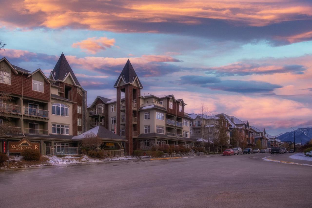 Mountain View 2 Bedroom Condo - WT Top Floor Canmore Buitenkant foto