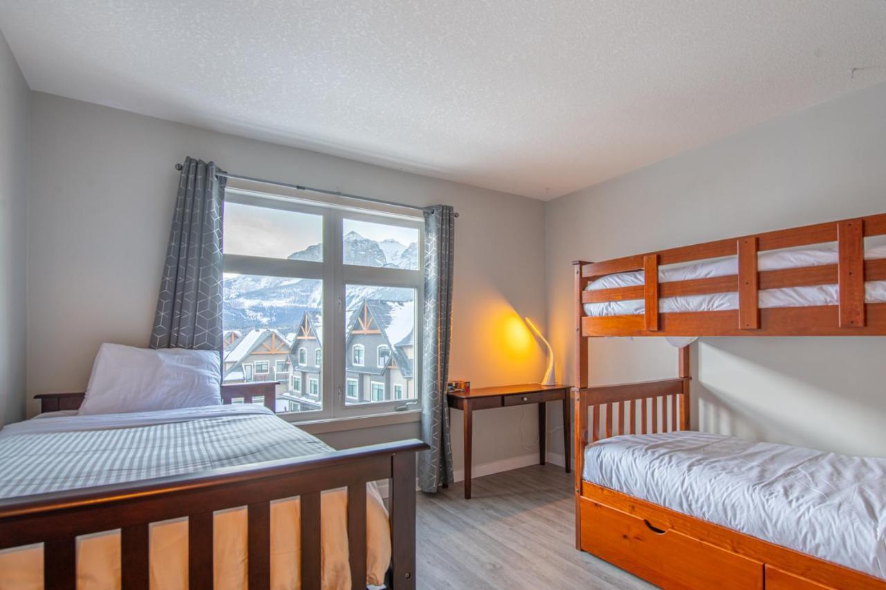 Mountain View 2 Bedroom Condo - WT Top Floor Canmore Buitenkant foto